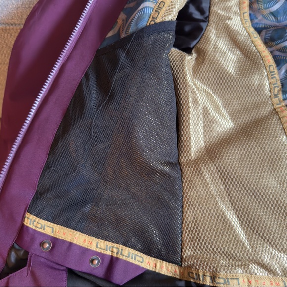 Liquid Canada Activewear  Ski Jacket XS - Picture 15 of 15